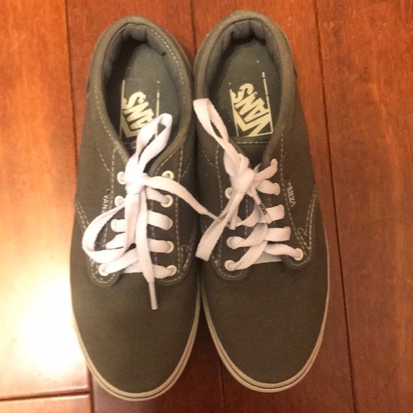 Authentic Vans - Picture 2 of 3